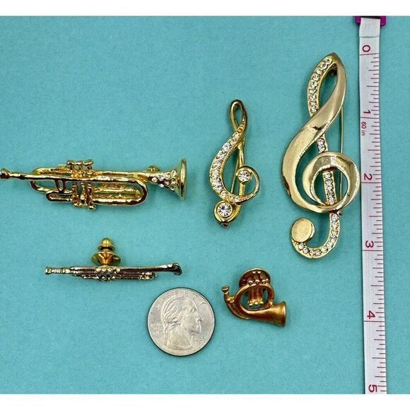 Vintage Gold Tone Music‎ Band Theme Brooch Pin Lot Of 5 Clef Trumpet Rhinestone - Picture 3 of 12